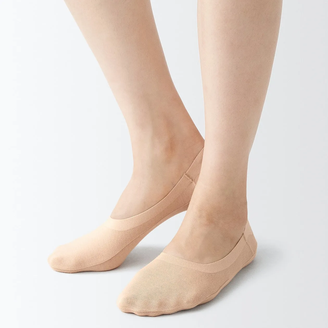 Cotton Blend High-Rise No-Show Socks with Heel Grip