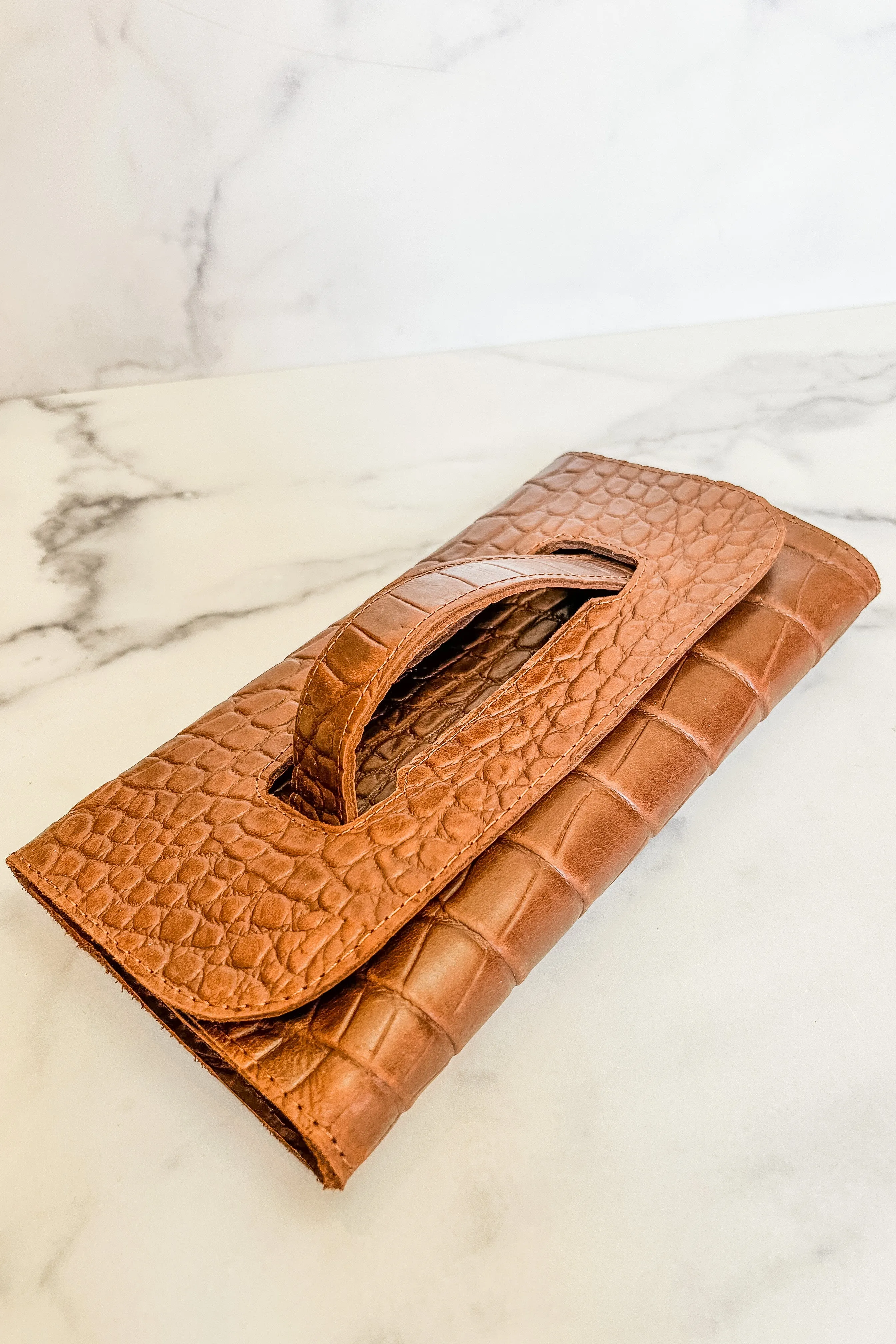 Mare Handle Clutch