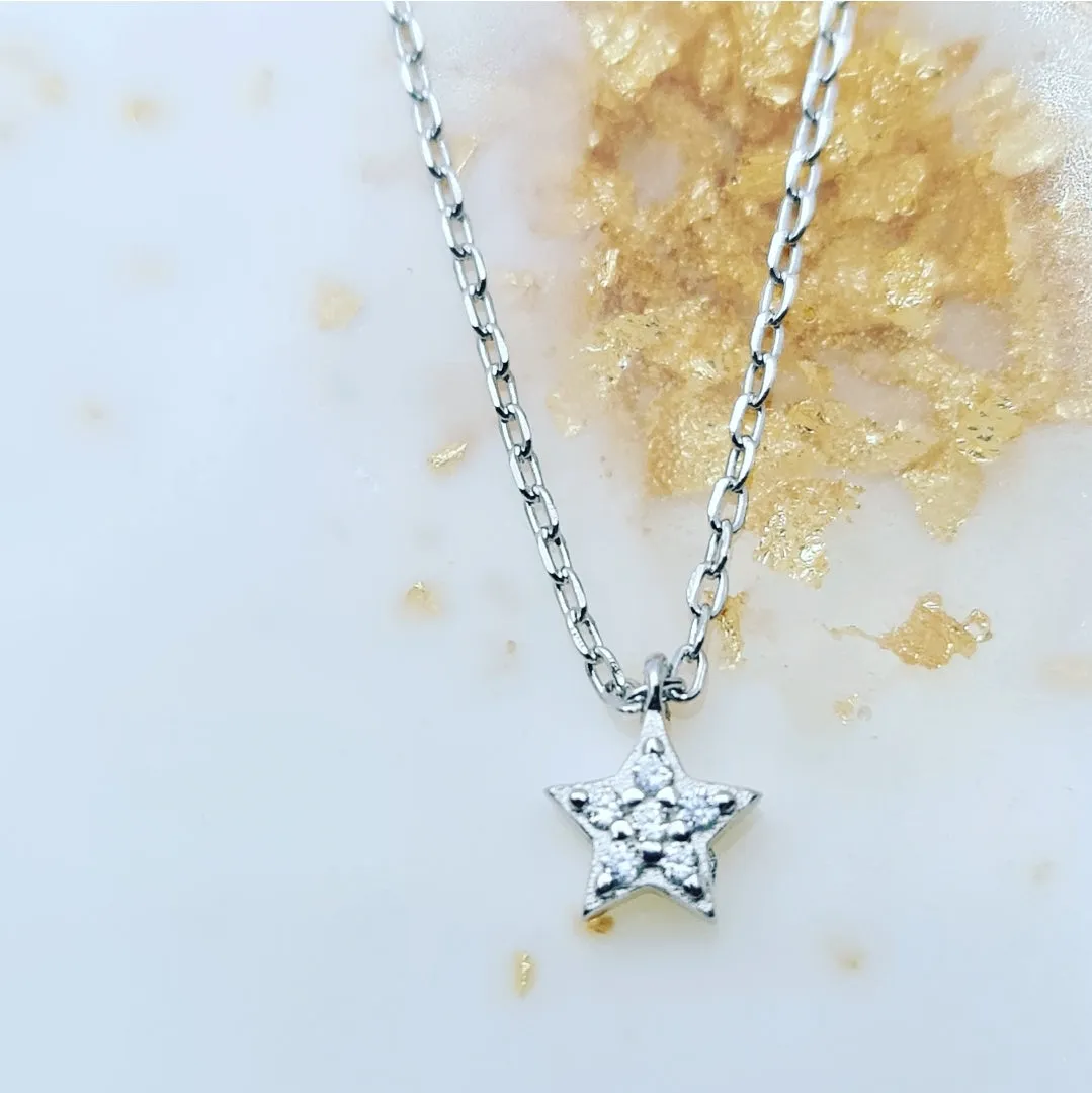 Pretti Star necklace