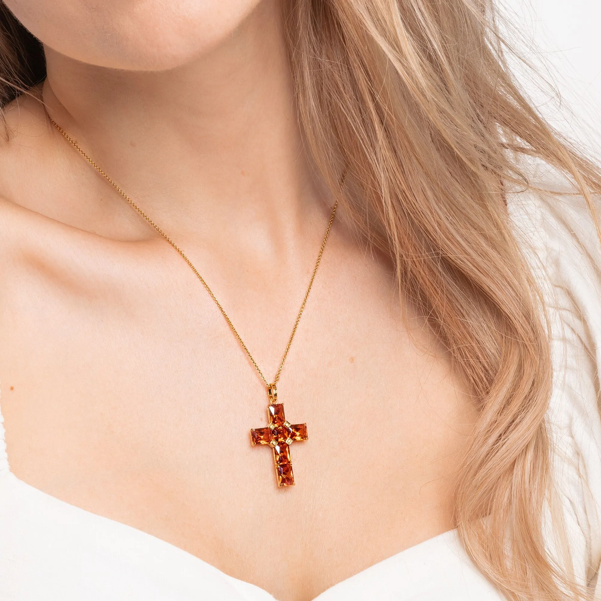 STERLING SILVER YELLOW GOLD PLATED MAGIC STONES COGNAC SMALL CROSS PENDANT