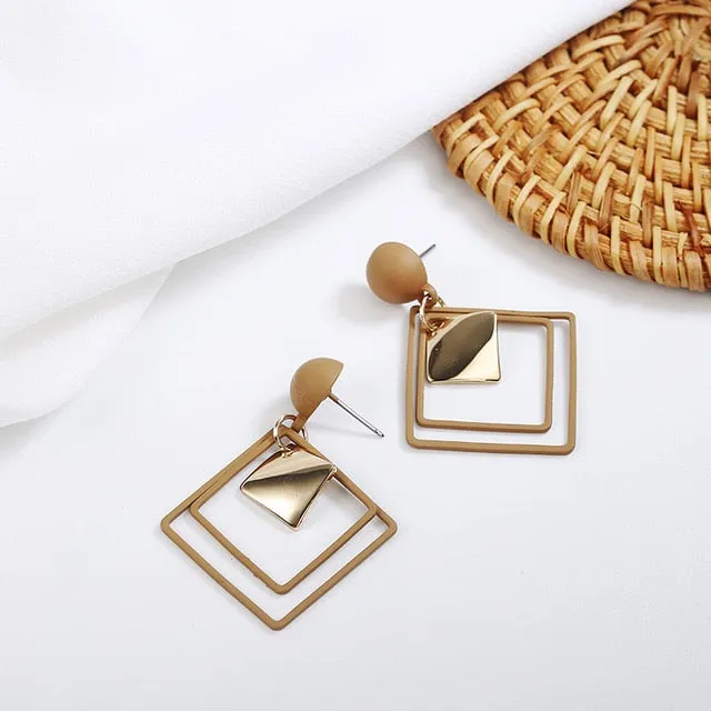 Vintage Geometric Gold Asymmetric Earring