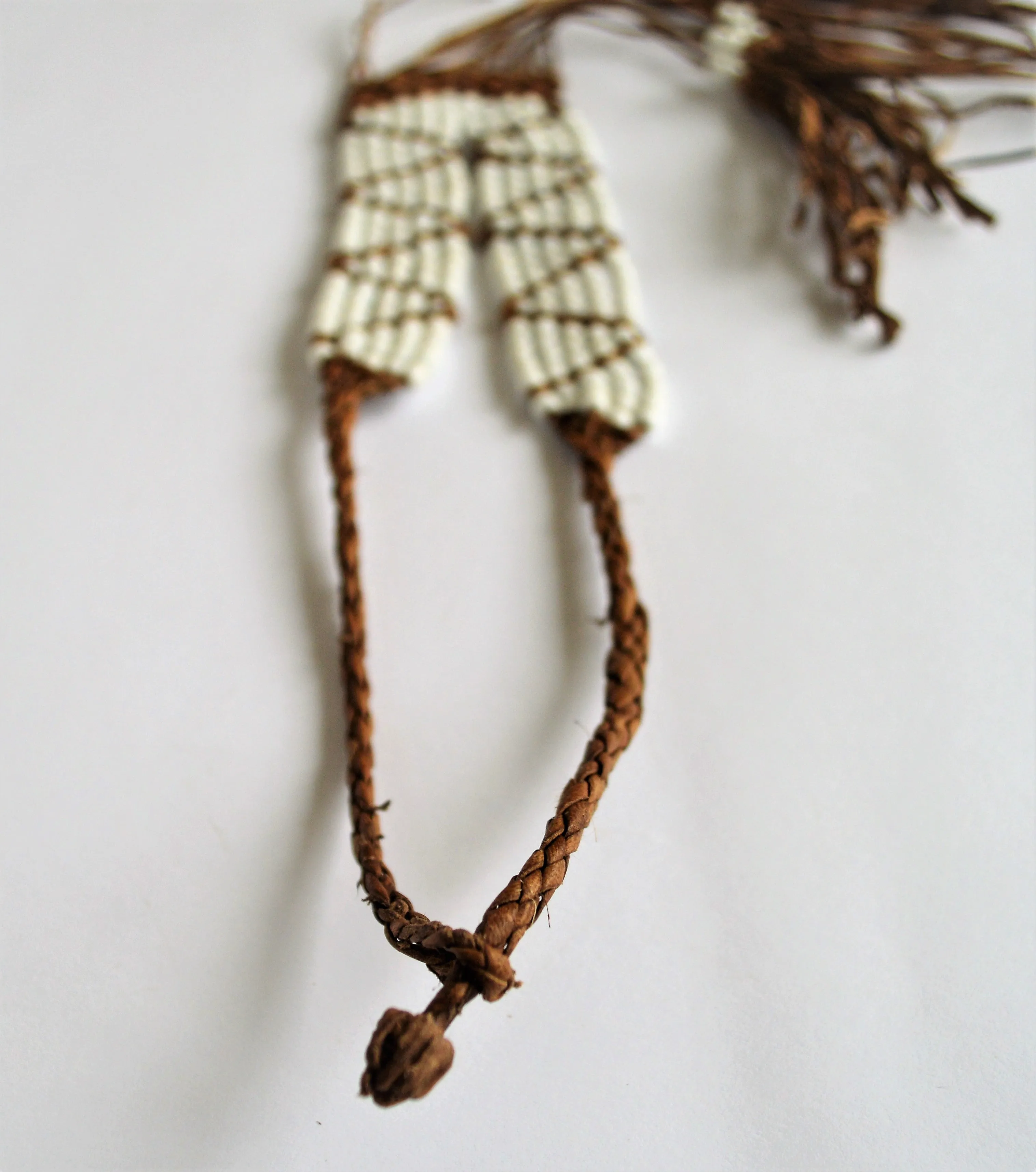 White beads long leather necklace